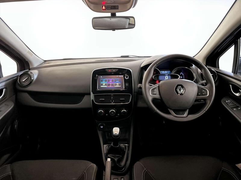 Used Renault Clio 2018 for sale - 76960946: Photo 3