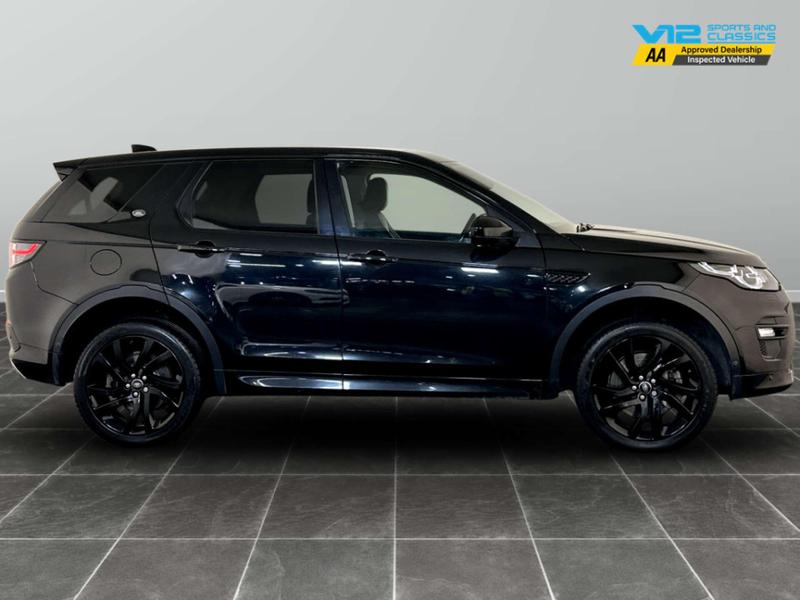 Used Land Rover Discovery Sport 2017 for sale - 76918365: Photo 11