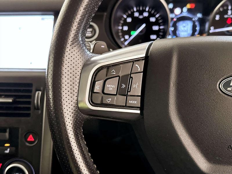 Used Land Rover Discovery Sport 2017 for sale - 76918365: Photo 18