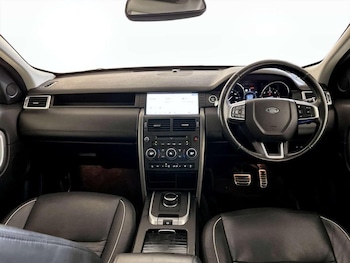 Used Land Rover Discovery Sport 2017 for sale - 76918365: Photo