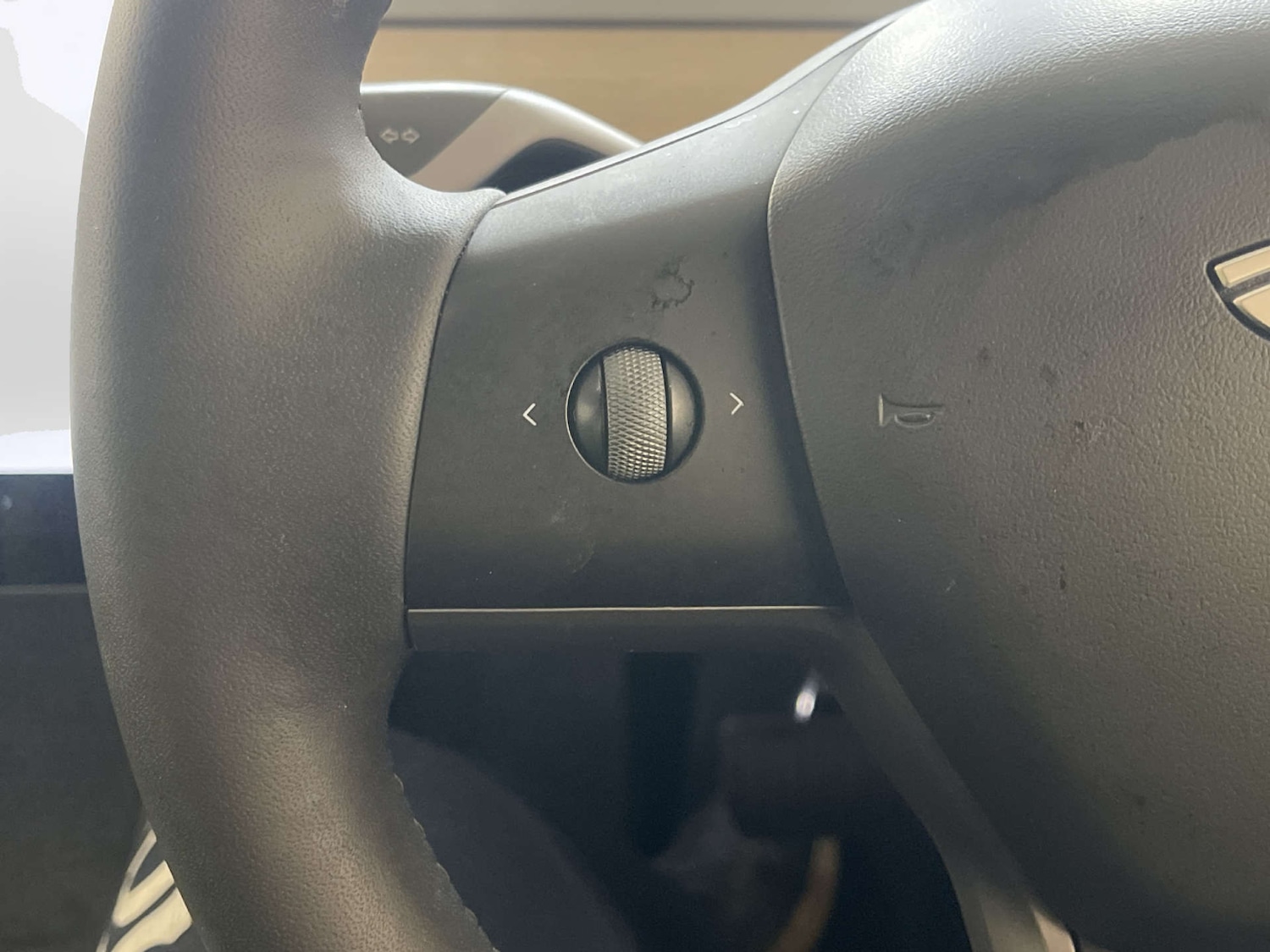 Used Tesla Model Y 2024 for sale - 77937219: Photo 17