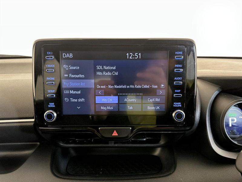 Used Toyota Yaris 2022 for sale - 76641004: Photo 21