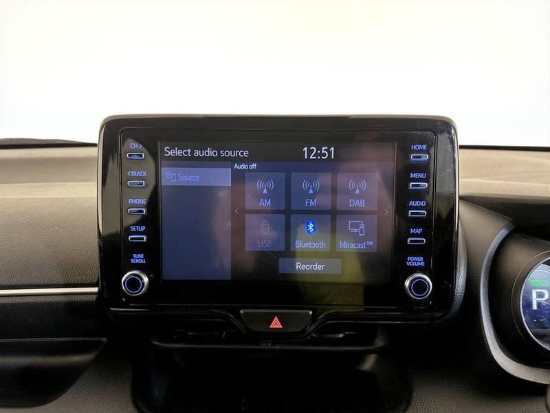 Used Toyota Yaris 2022 for sale - 76641004: Photo 23