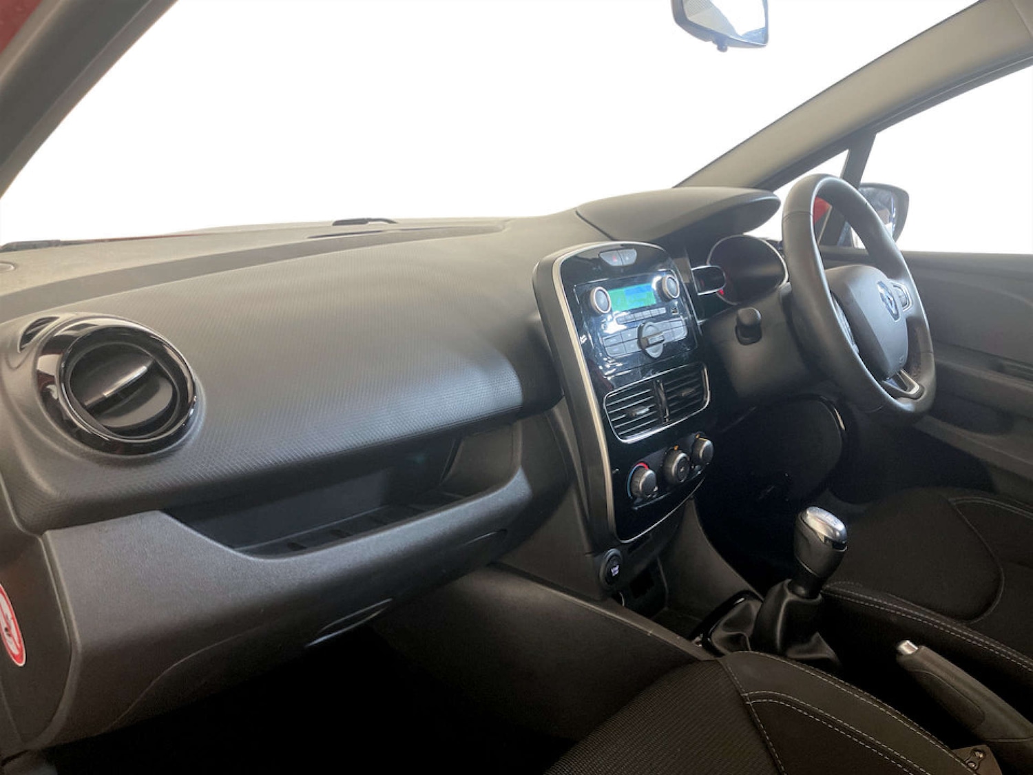 Used Renault Clio 2018 for sale - 77259101: Photo 12