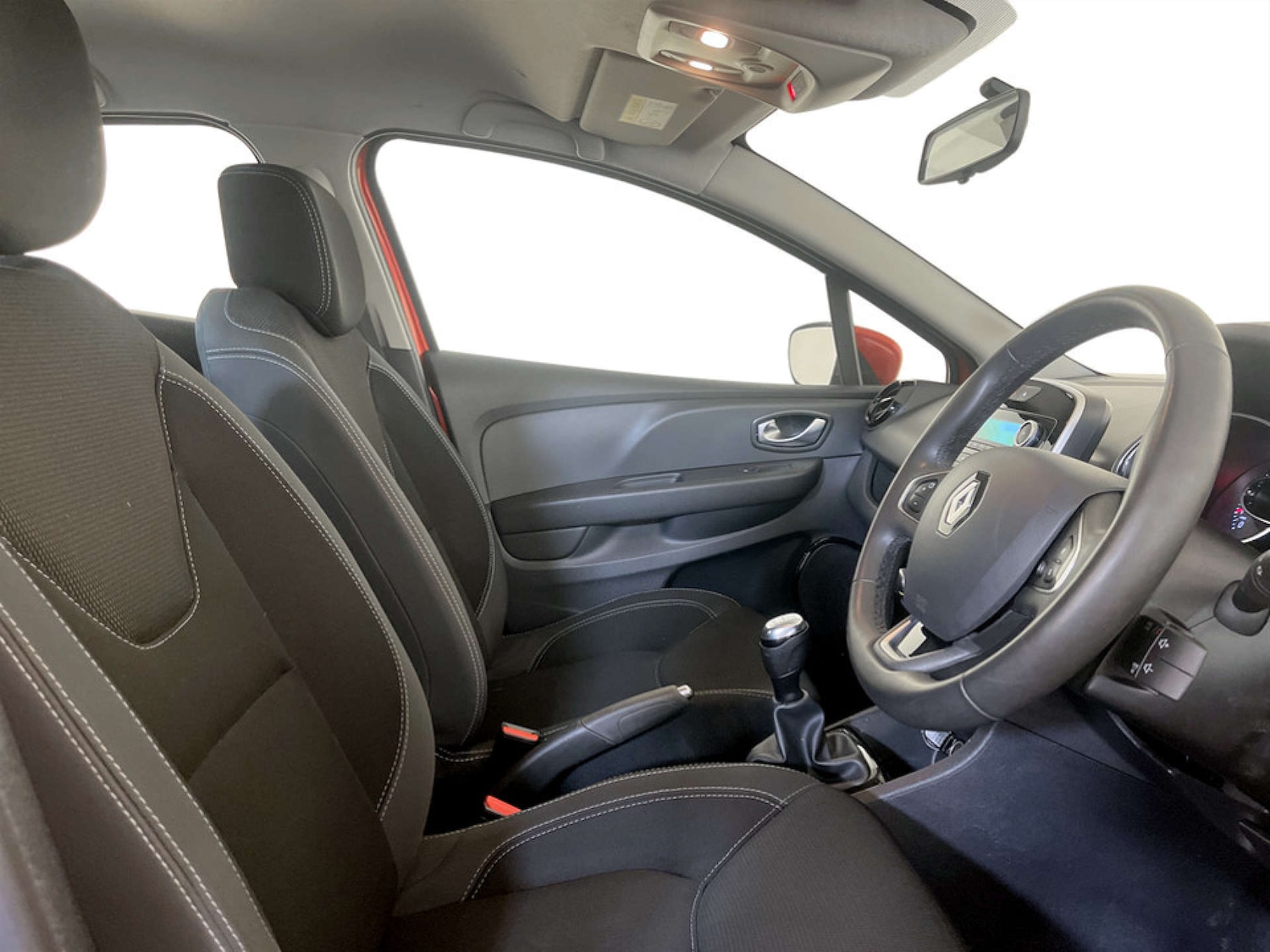 Used Renault Clio 2018 for sale - 77259101: Photo 13