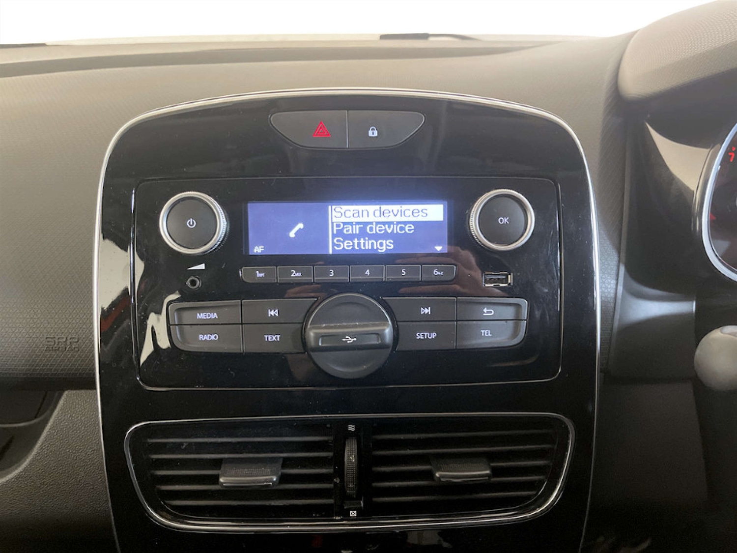 Used Renault Clio 2018 for sale - 77259101: Photo 21