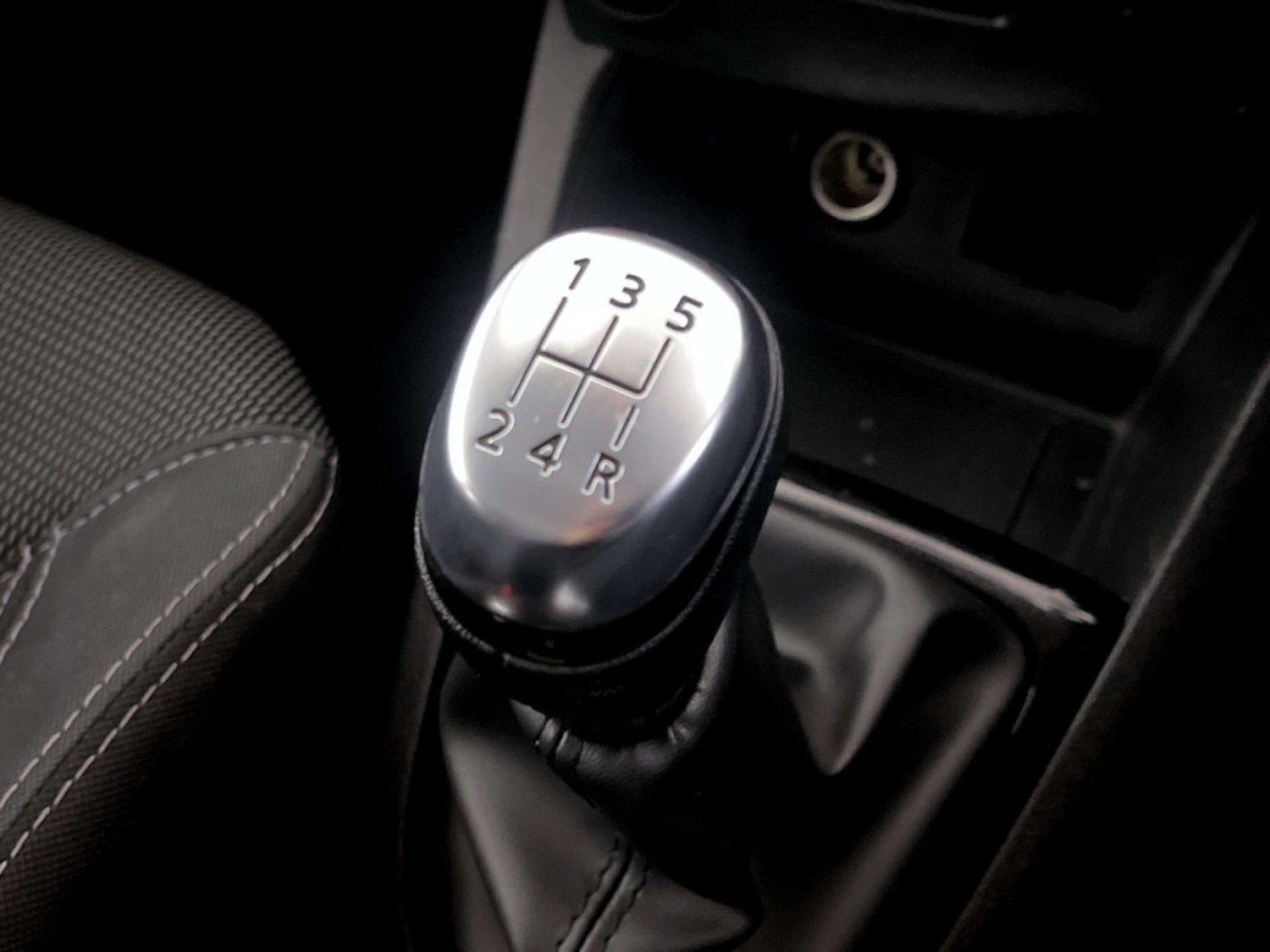 Used Renault Clio 2018 for sale - 77259101: Photo 24