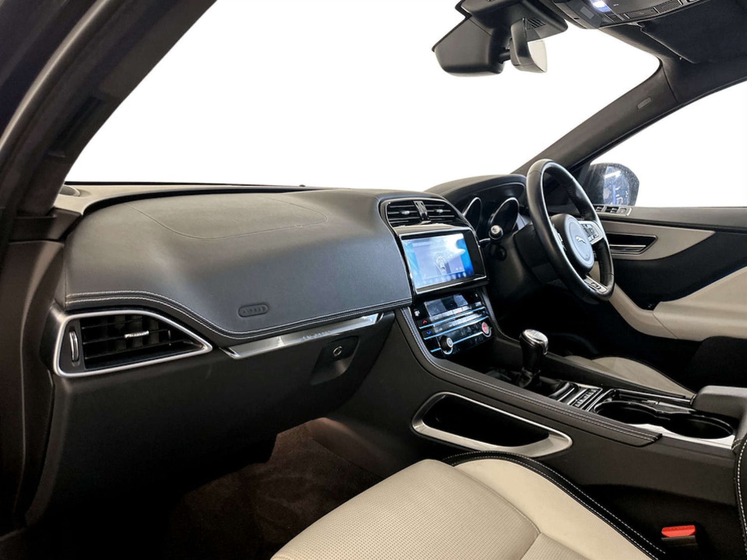 Used Jaguar F-Pace 2019 for sale - 77185392: Photo 12