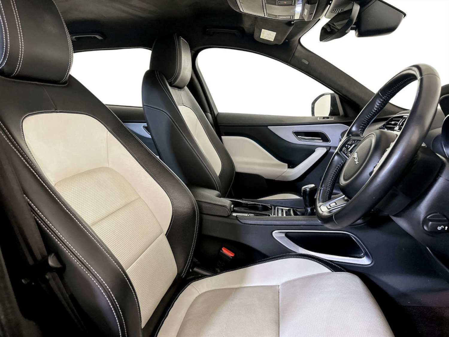 Used Jaguar F-Pace 2019 for sale - 77185392: Photo 13