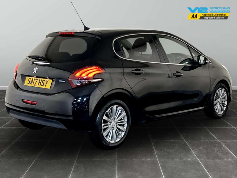 Used Peugeot 208 2017 for sale - 76979493: Photo 10