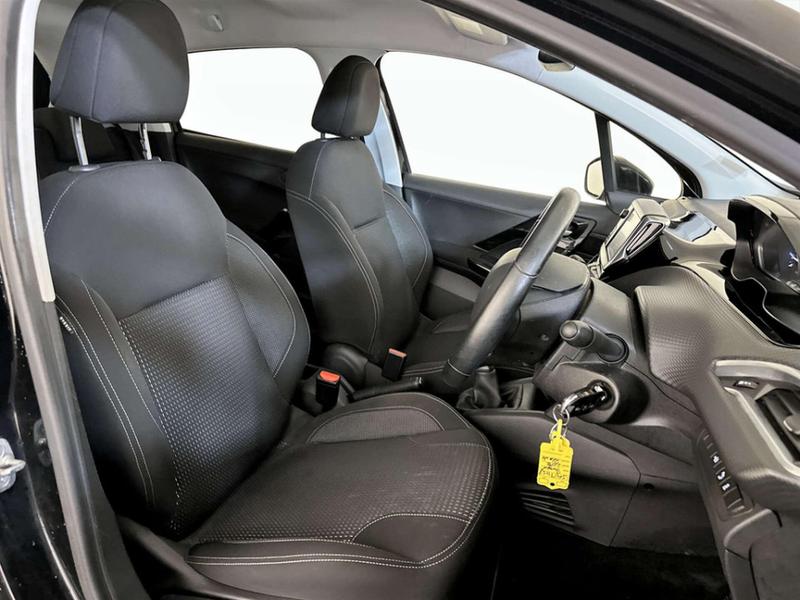 Used Peugeot 208 2017 for sale - 76979493: Photo 13