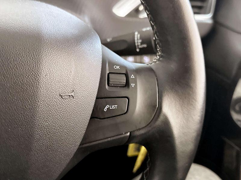 Used Peugeot 208 2017 for sale - 76979493: Photo 20