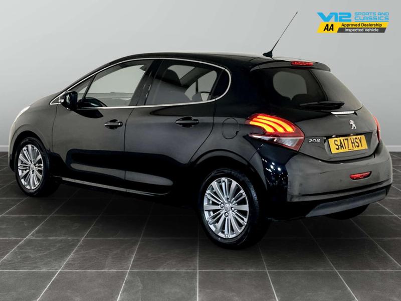 Used Peugeot 208 2017 for sale - 76979493: Photo 8