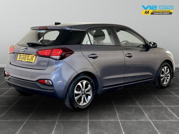 Used Hyundai i20 2018 for sale - 76131314: Photo 10