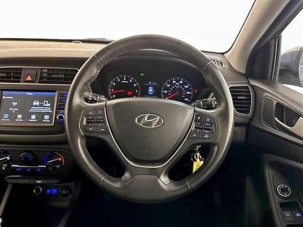 Used Hyundai i20 2018 for sale - 76131314: Photo 16