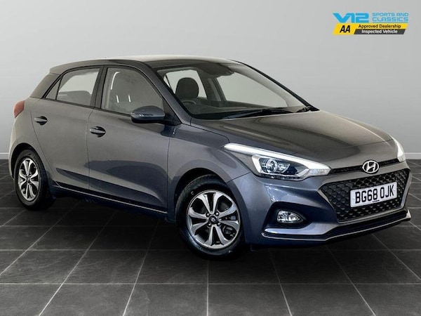 Used Hyundai i20 2018 for sale - 76131314: Photo 1