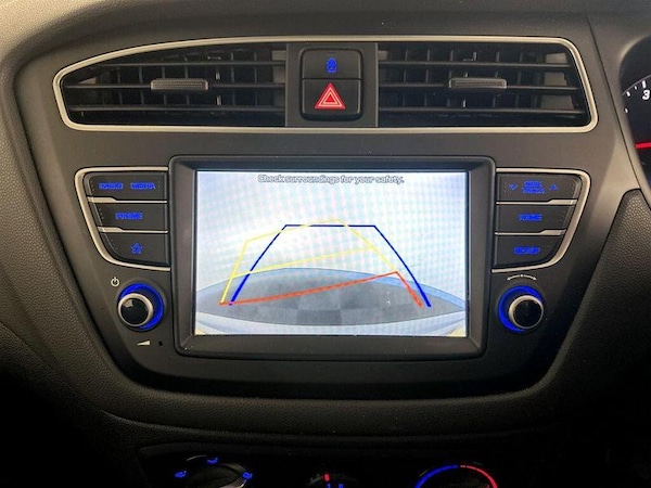 Used Hyundai i20 2018 for sale - 76131314: Photo 20