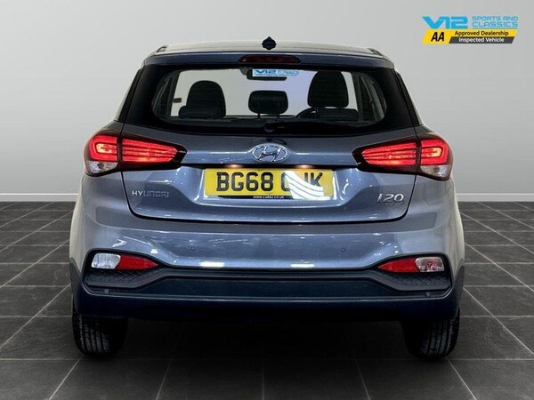 Used Hyundai i20 2018 for sale - 76131314: Photo 9
