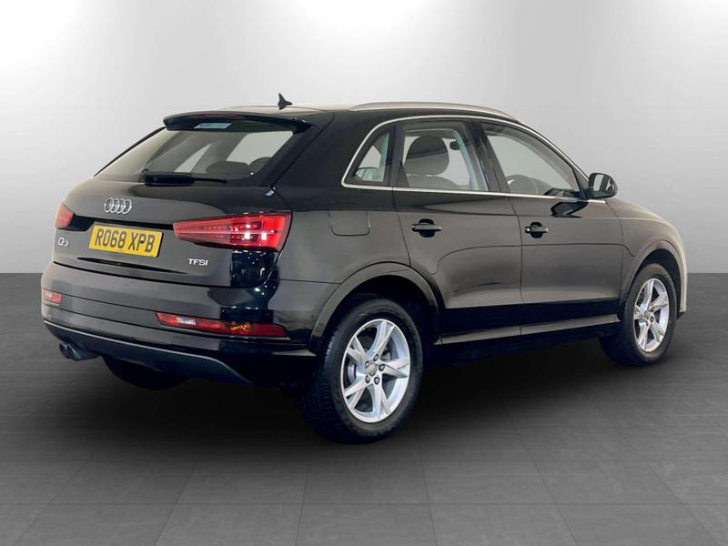 Used Audi Q3 2018 for sale - 77176347: Photo 10