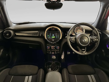 Used MINI Hatch 2019 for sale - 79219376: Photo