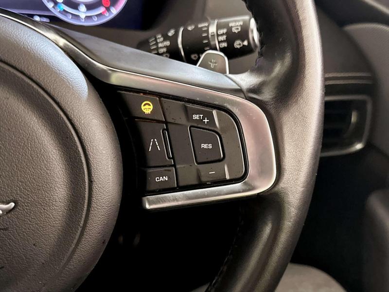 Used Jaguar F-Pace 2020 for sale - 76862331: Photo 19