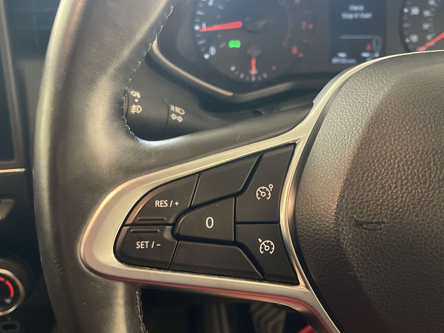 Used Renault Clio 2019 for sale - 78150120: Photo 21