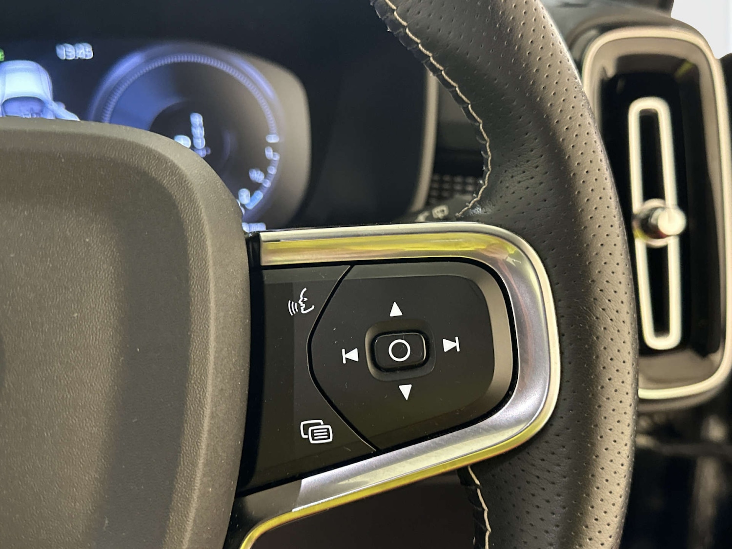 Used Volvo XC40 2020 for sale - 78094467: Photo 19