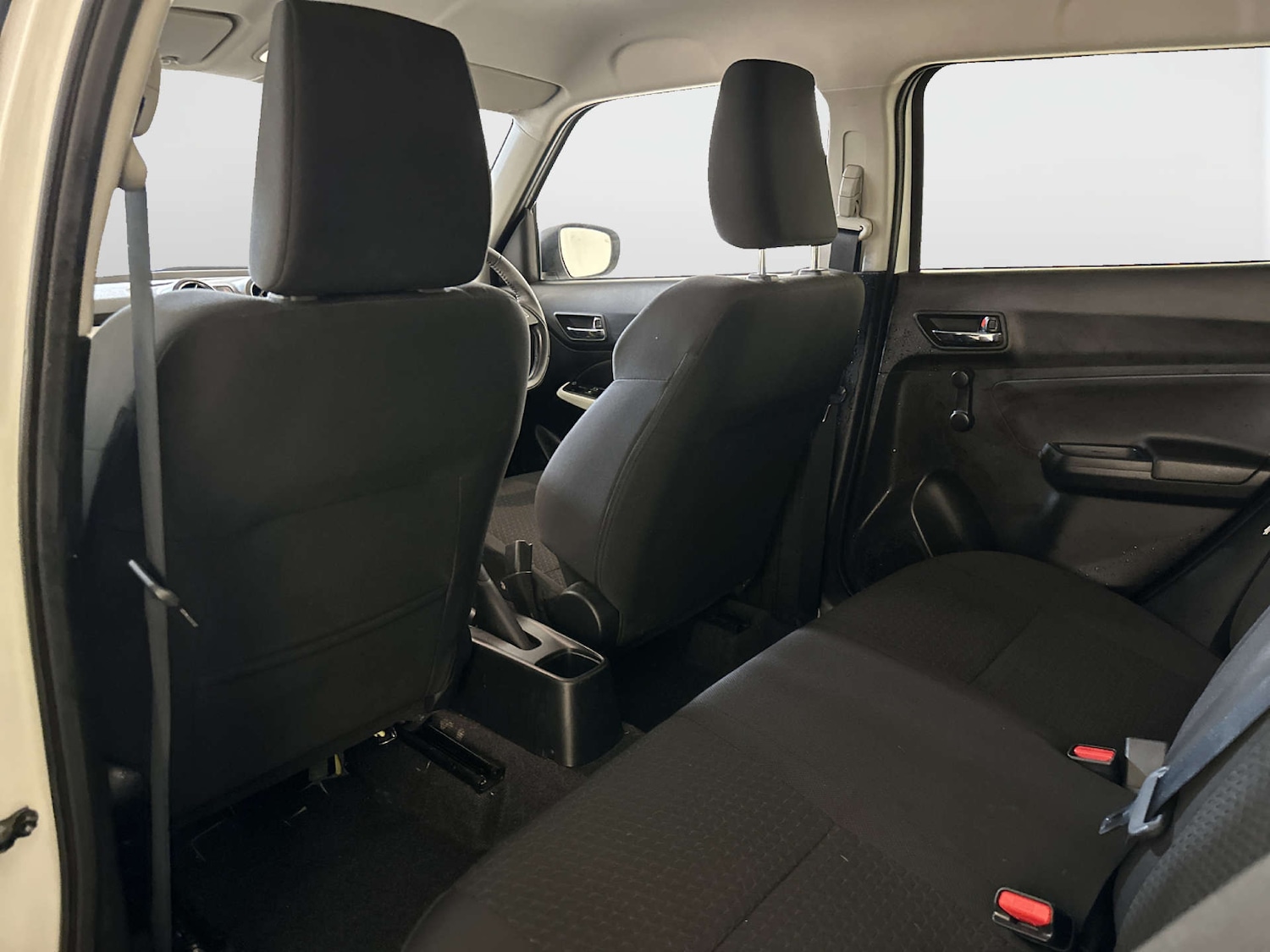 Used Suzuki Swift 2019 for sale - 77963177: Photo 14