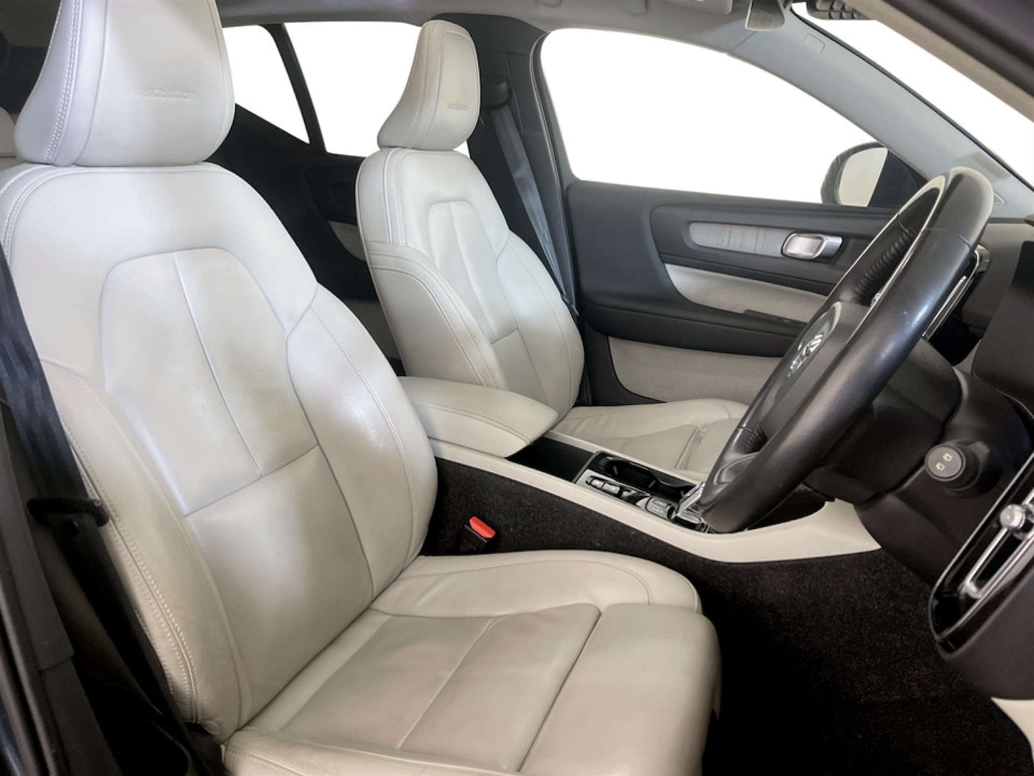 Used Volvo XC40 2019 for sale - 77185368: Photo 14