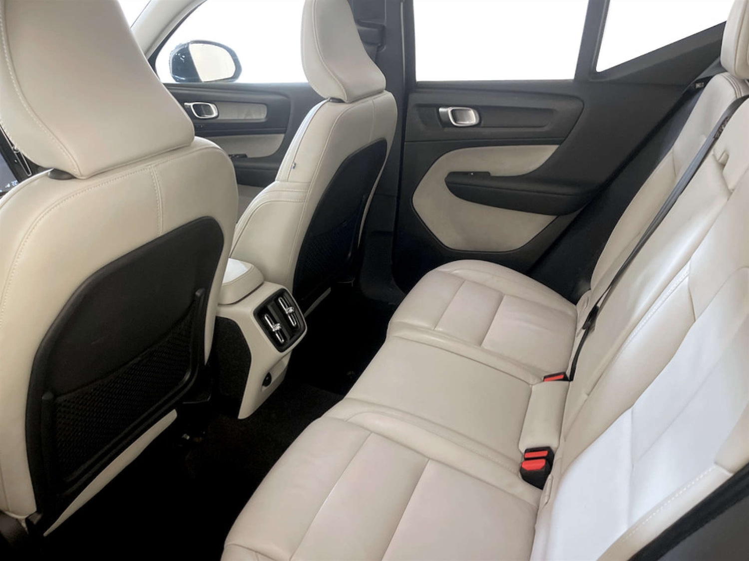 Used Volvo XC40 2019 for sale - 77185368: Photo 15