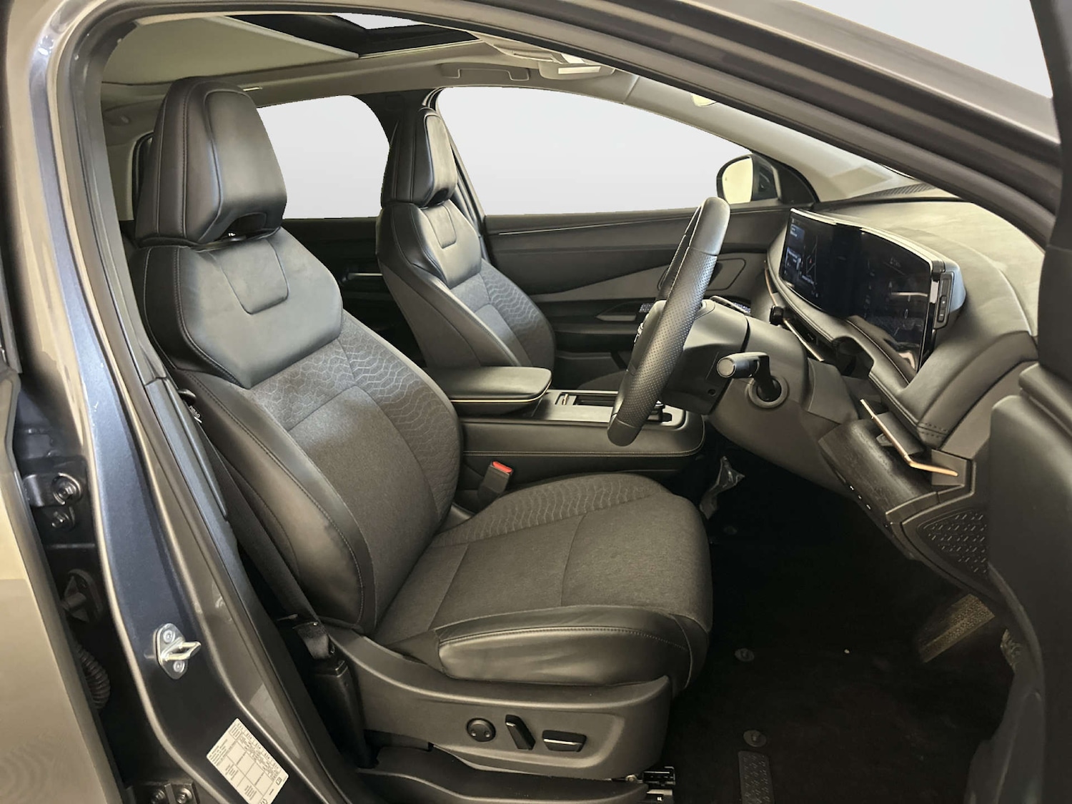 Used Nissan ARIYA 2025 for sale - 78167914: Photo 13