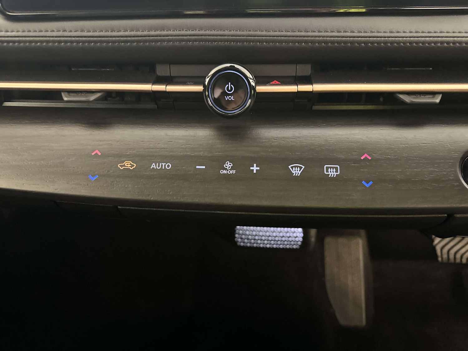 Used Nissan ARIYA 2025 for sale - 78167914: Photo 24