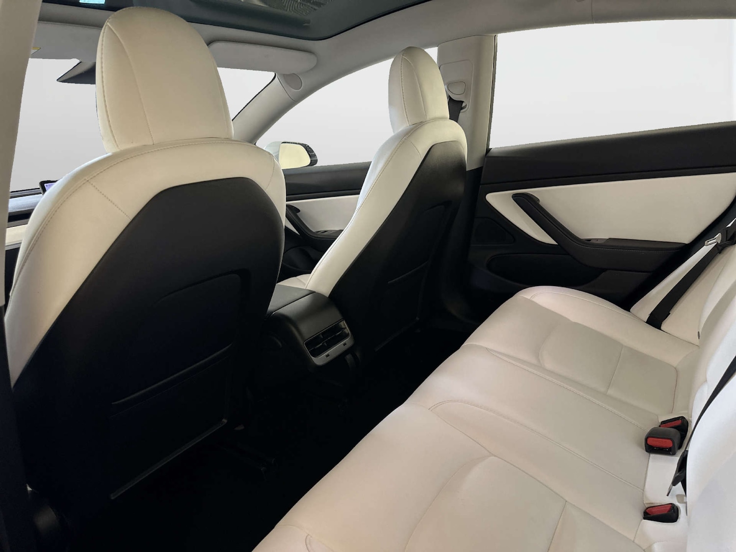 Used Tesla Model 3 2020 for sale - 77963195: Photo 15