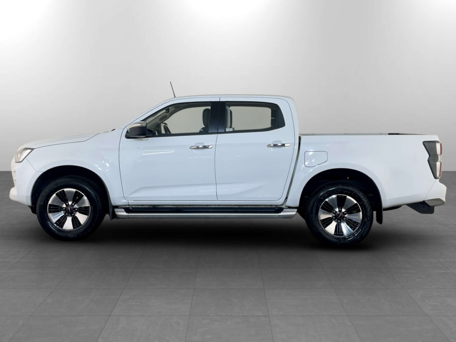 Used Isuzu D-Max 2022 for sale - 77408959: Photo 7