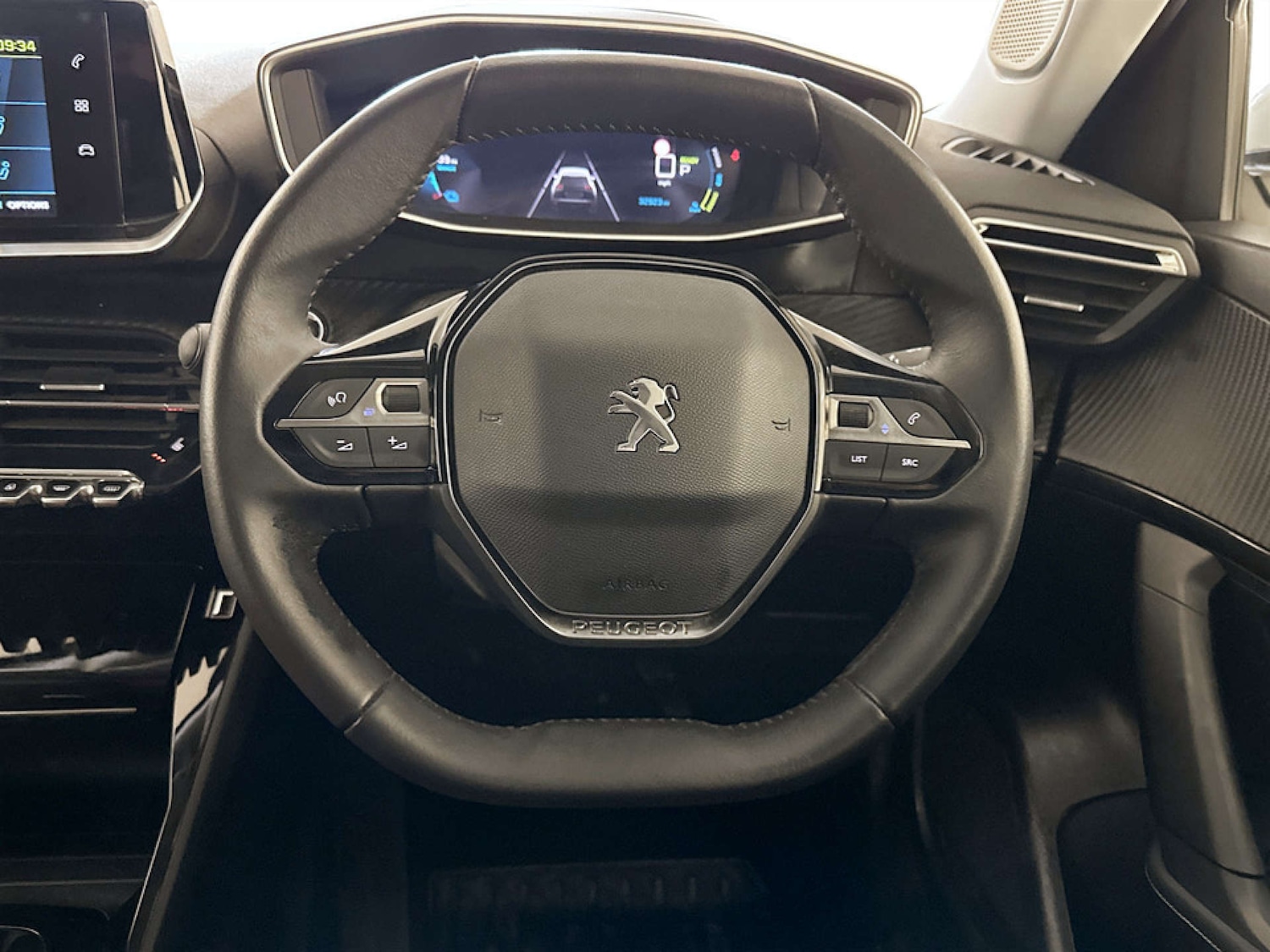 Used Peugeot 2008 2022 for sale - 77762267: Photo 17