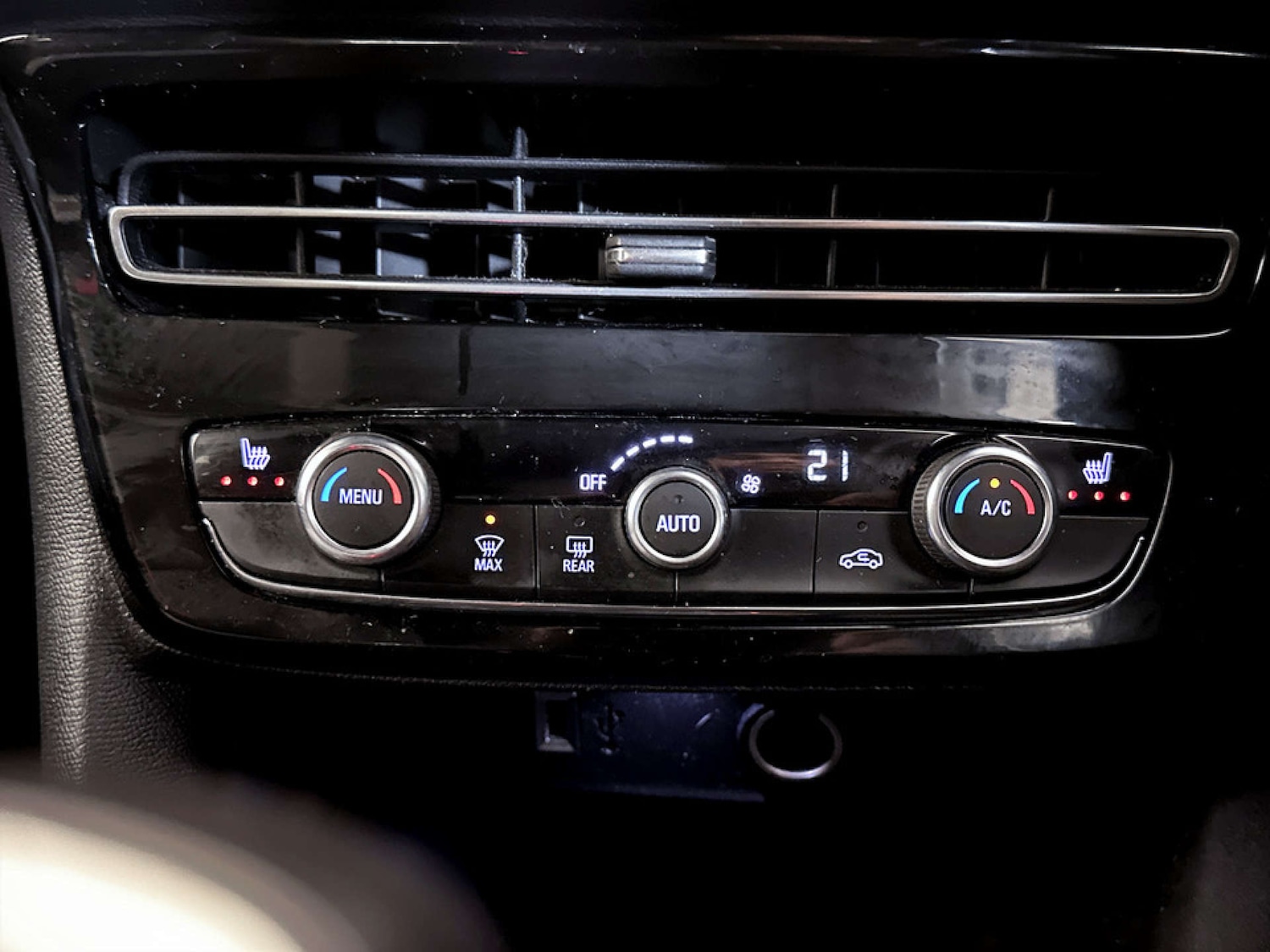 Used Vauxhall Mokka 2022 for sale - 77185437: Photo 25