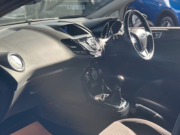 Used Ford Fiesta 2015 for sale - 76223500: Photo 30
