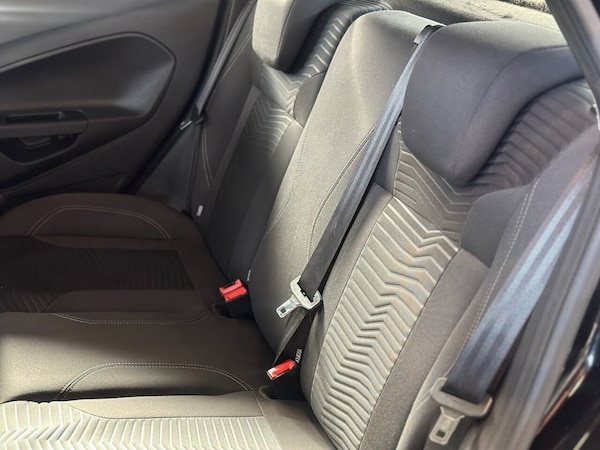 Used Ford Fiesta 2015 for sale - 76223500: Photo 32