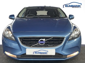 Used Volvo V40 2016 for sale - 75487284: Photo