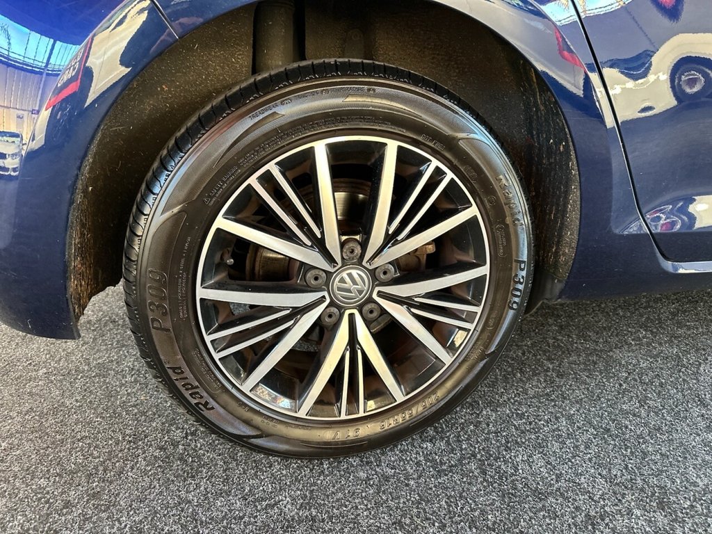 Used Volkswagen Golf 2017 for sale - 76632330: Photo 36