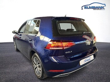 Used Volkswagen Golf 2017 for sale - 76632330: Photo