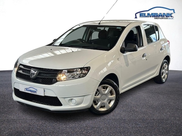 Used Dacia Sandero 2015 for sale - 76274054: Photo 2