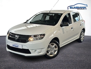 Used Dacia Sandero 2015 for sale - 76274054: Photo 2