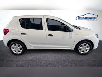 Used Dacia Sandero 2015 for sale - 76274054: Photo 3