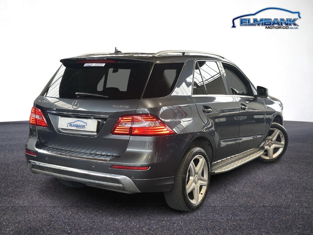 Used Mercedes-Benz M Class 2013 for sale - 76385883: Photo 12