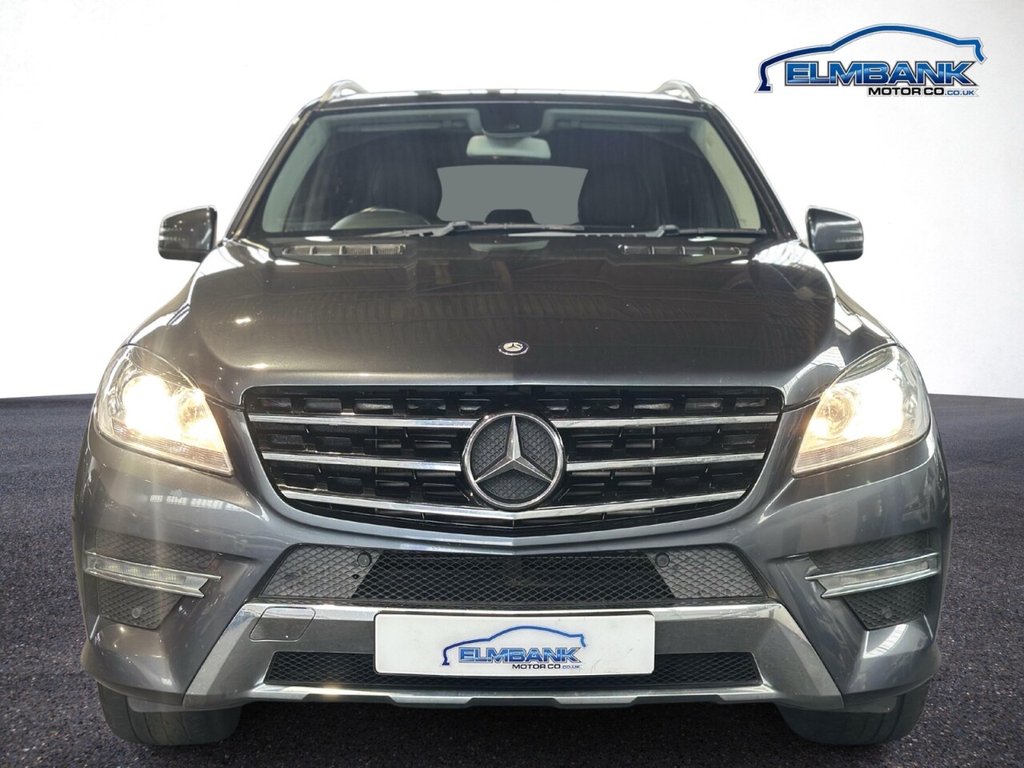 Used Mercedes-Benz M Class 2013 for sale - 76385883: Photo 2