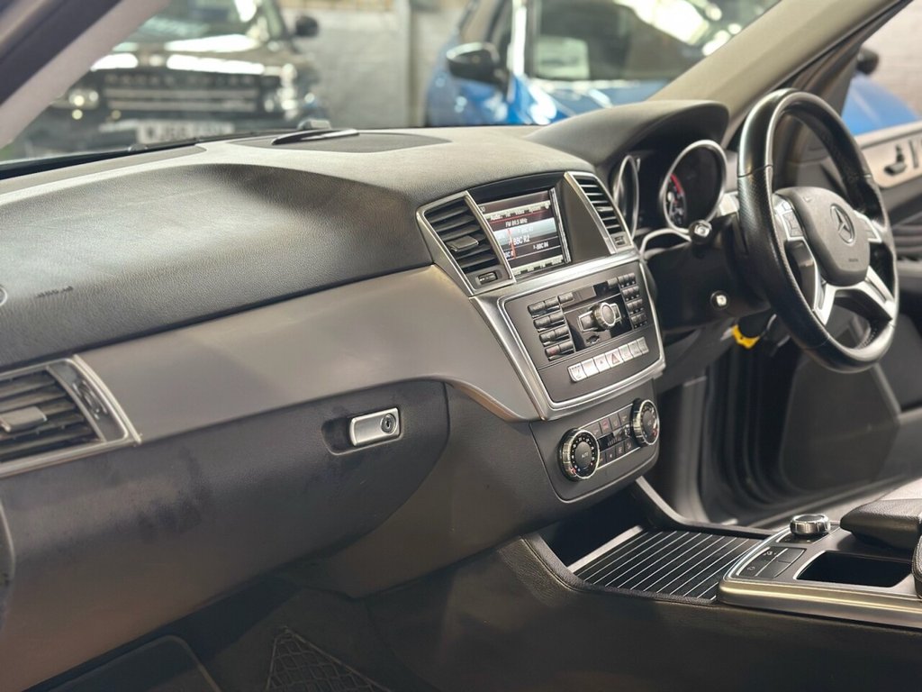 Used Mercedes-Benz M Class 2013 for sale - 76385883: Photo 23