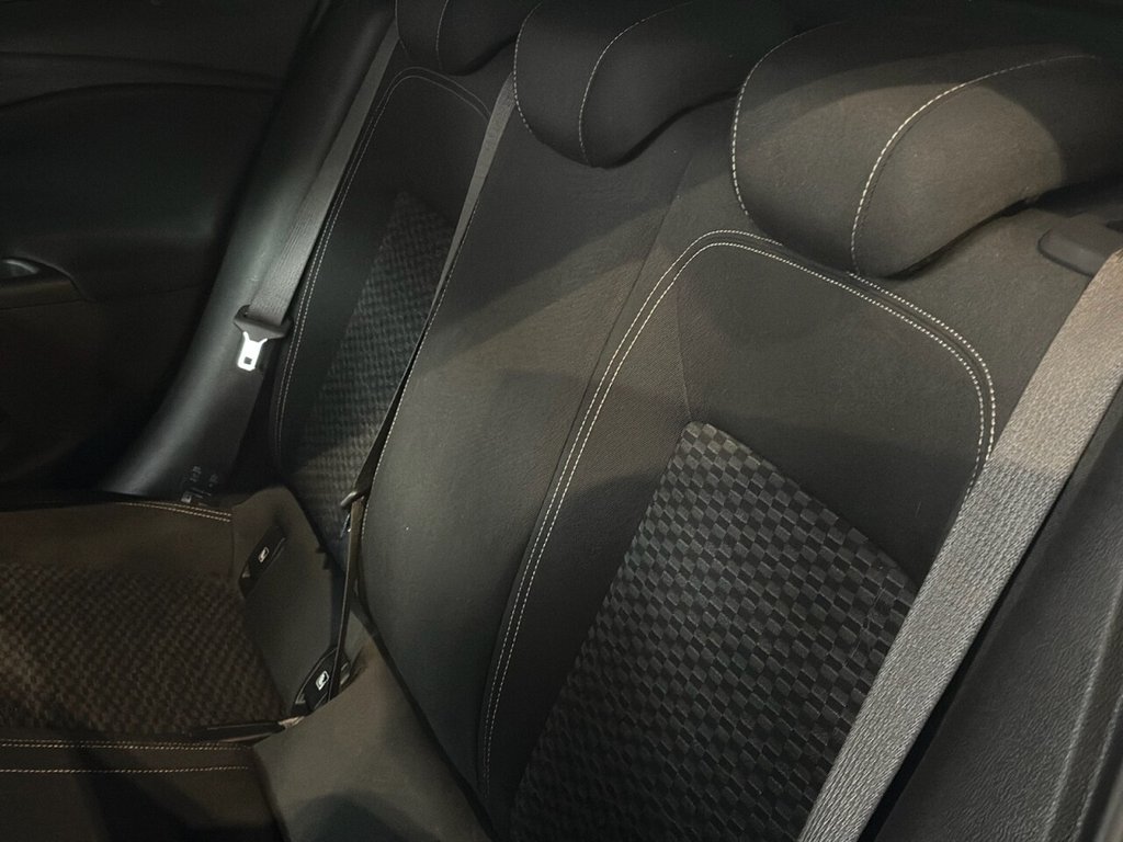 Used Vauxhall Astra 2017 for sale - 77341403: Photo 29