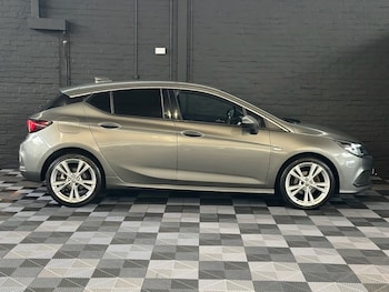Used Vauxhall Astra 2017 for sale - 77341403: Photo