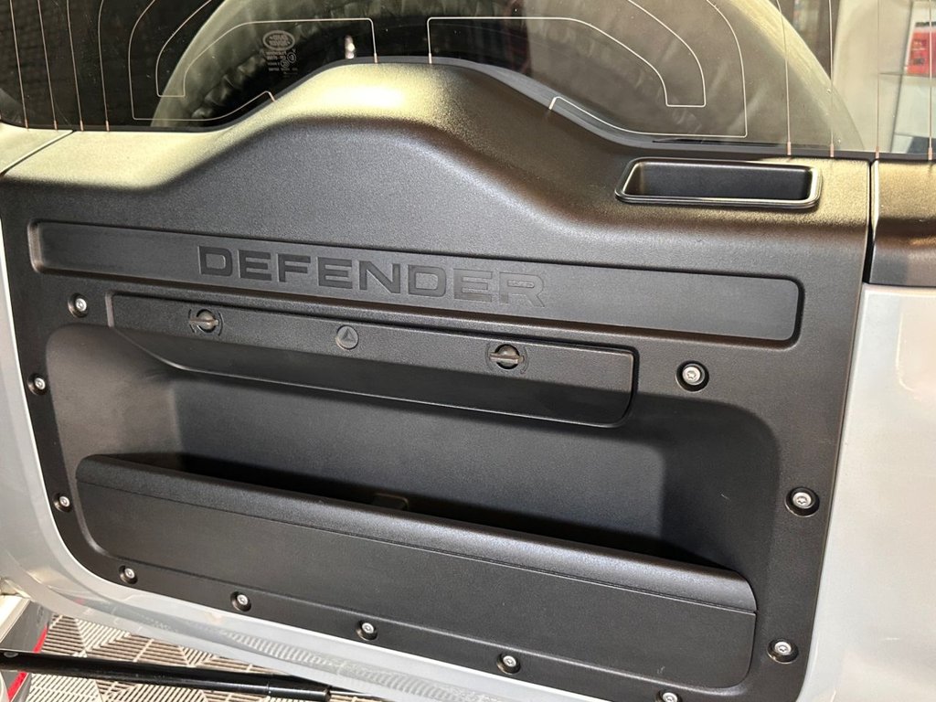 Used Land Rover Defender 2021 for sale - 77806624: Photo 29